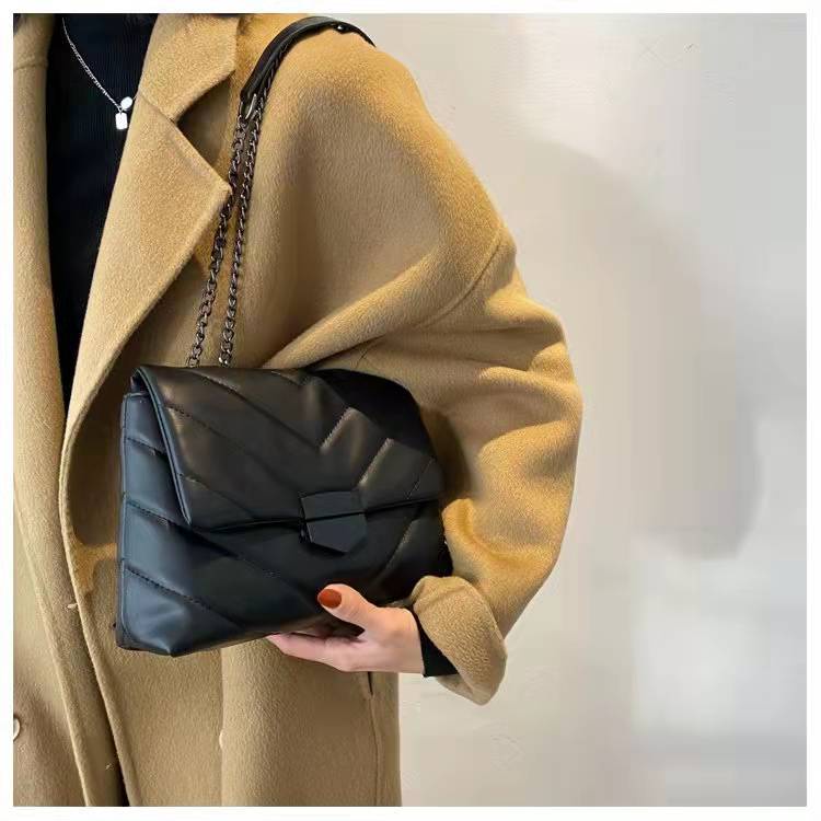 Túi đeo chéo IELGY kiểu phong bì hoạ tiết hình thoi thời trang nữ