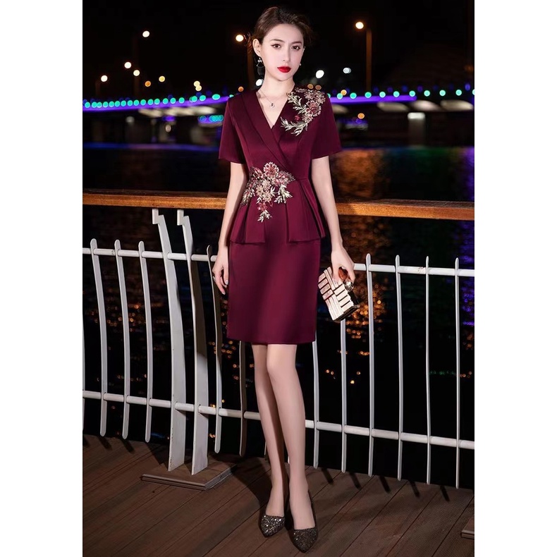 Đầm Cưới Tay Ngắn Thêu Hoa Thời Trang Cao Cấp Sang Trọng Cho Nữ
