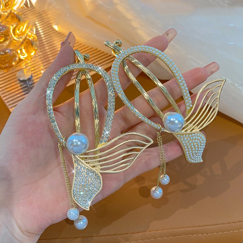 Kẹp Tóc Đuôi Cá Đính Ngọc Trai Thời Trang Cho Nữ