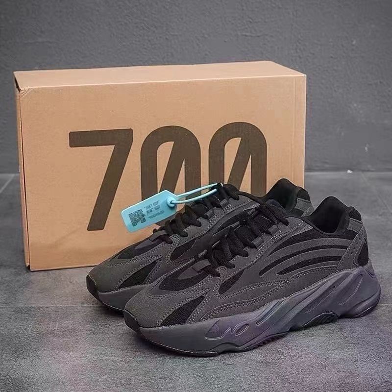 Giày Thể Thao Tăng Chiều Cao Thoáng Khí 700V2