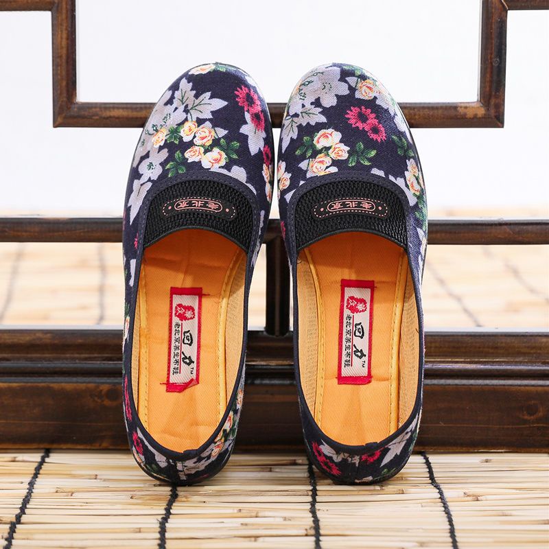 Size 34-41Giày vải giày thêu hoa phong cách dân tộc đế bằng cho người trung niên và cao tuổi