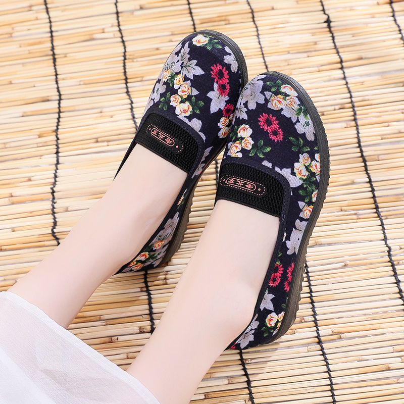 Size 34-41Giày vải giày thêu hoa phong cách dân tộc đế bằng cho người trung niên và cao tuổi