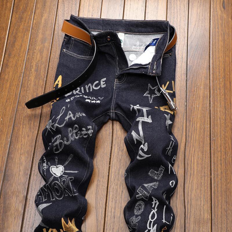 Quần Jean Dài Màu Sáng Thêu Họa Tiết Hoa Phong Cách Mới Nhất Cho Nam