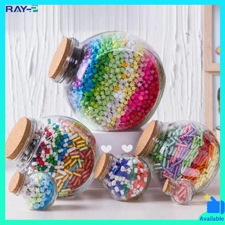 Lọ thủy tinh đựng 3344 miếng có nút bần hình ngôi sao may mắn