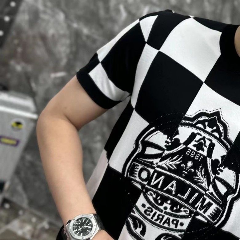 Hàng Có Sẵn! Hàng Có Sẵn!Áo Thun Nam Cổ Tròn Họa Tiết Kẻ Sọc Phong Cách Châu Âu Thời Trang Mùa Hè 2023 Mới