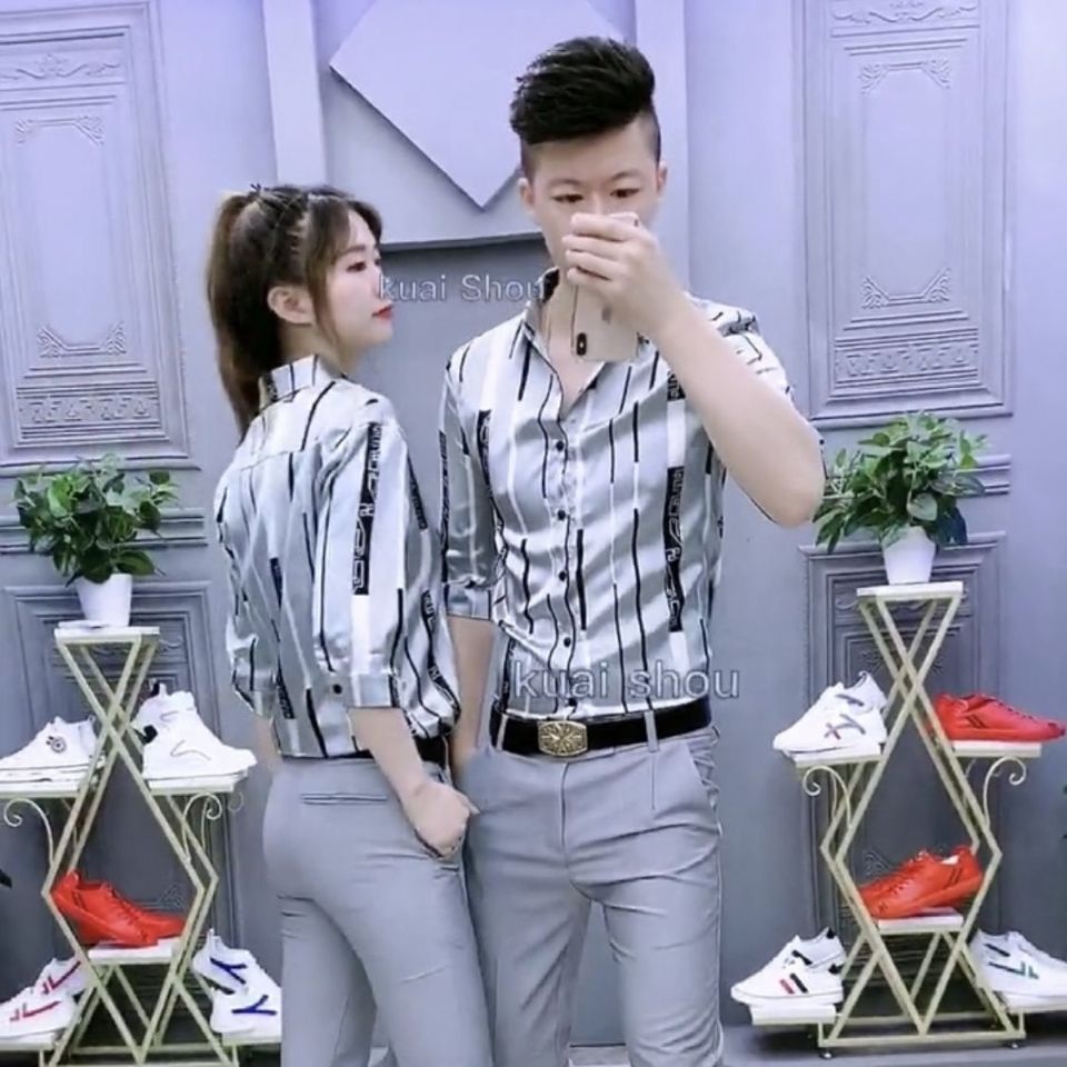 Áo Sơ Mi Tay Lửng Dáng Ôm Không Trơn Họa Tiết Kẻ Sọc Thời Trang Mùa Hè Cho Nam