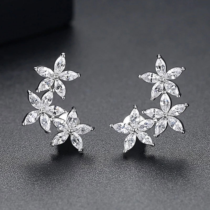 Khuyên Tai Hoa Năm Cánh Đính Đá Zircon Toàn Diện Cổ Điển Sáng Tạo Cho Nữ Bán Chạy