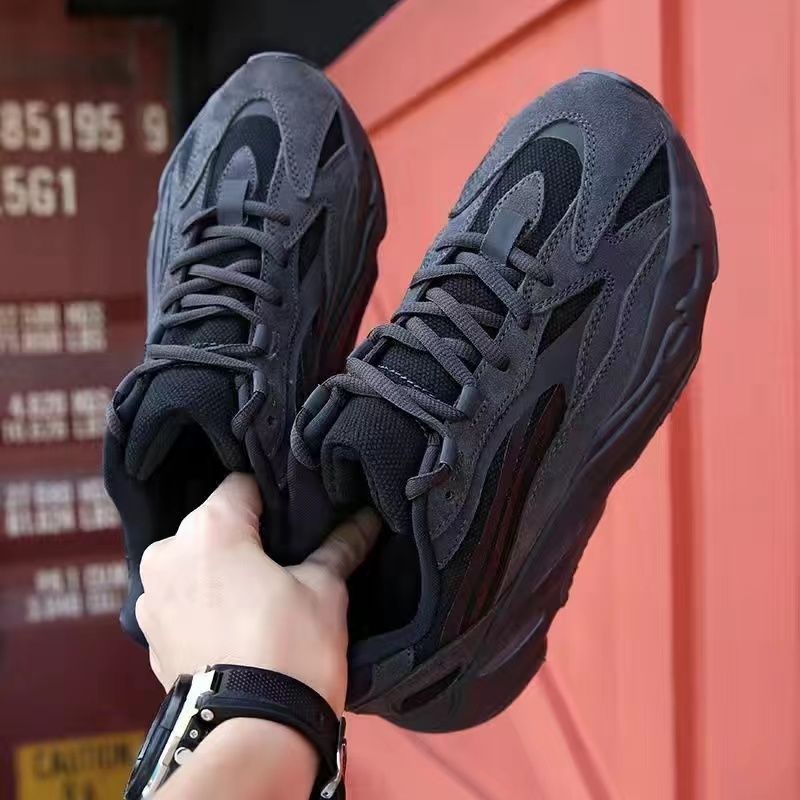 Giày Thể Thao Tăng Chiều Cao Thoáng Khí 700V2