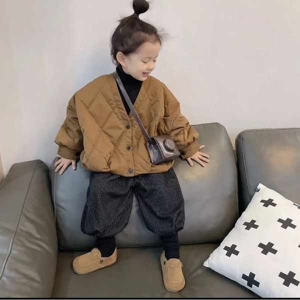 Áo khoác trẻ em nam nữ mùa thu đông mới nhất dày hơn áo bông Hàn Quốc thời trang trẻ em mạng lưới màu đỏ tây