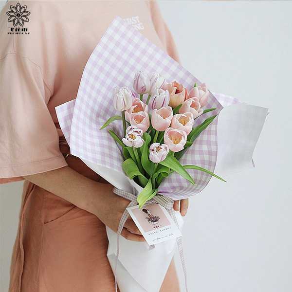 Giấy gói hoa 1 bông giấy gói hoa Mùa hè kiểm tra hoa bao bì giấy quà tặng lưới Ouya giấy không thấm nước bó hoa giấy bao bì cửa hàng hoa vật liệu đóng gói