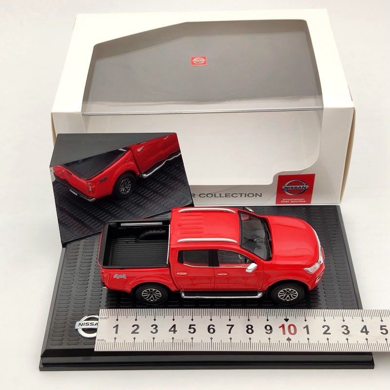Mô Hình Xe Hơi nissan navara navara 4x4 Bằng Hợp Kim Tỉ Lệ 1: 43
