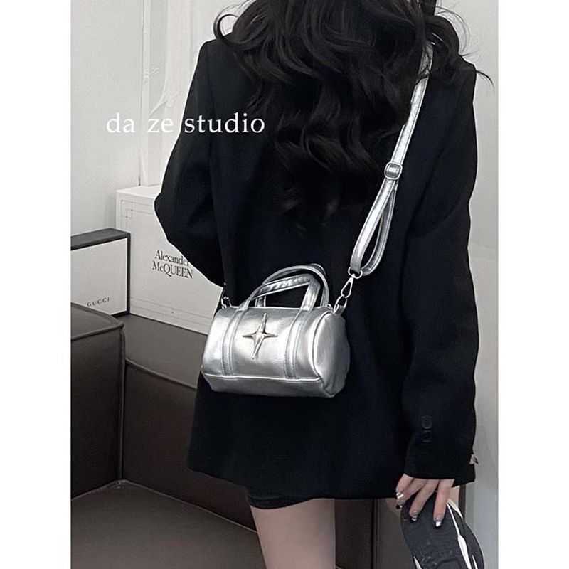 Tik tok Túi Xách bucket Một Bên Vai Mùa Hè Nóng Bỏng Màu Bạc Thiết Kế Dạng Xô Siêu hot Cho Nữ