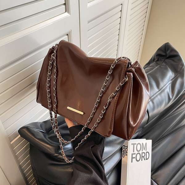 Túi tote có khóa kéo túi tote to Túi xách nách dung tích lớn 2023 mới của Pháp túi tote túi đeo chéo vai retro