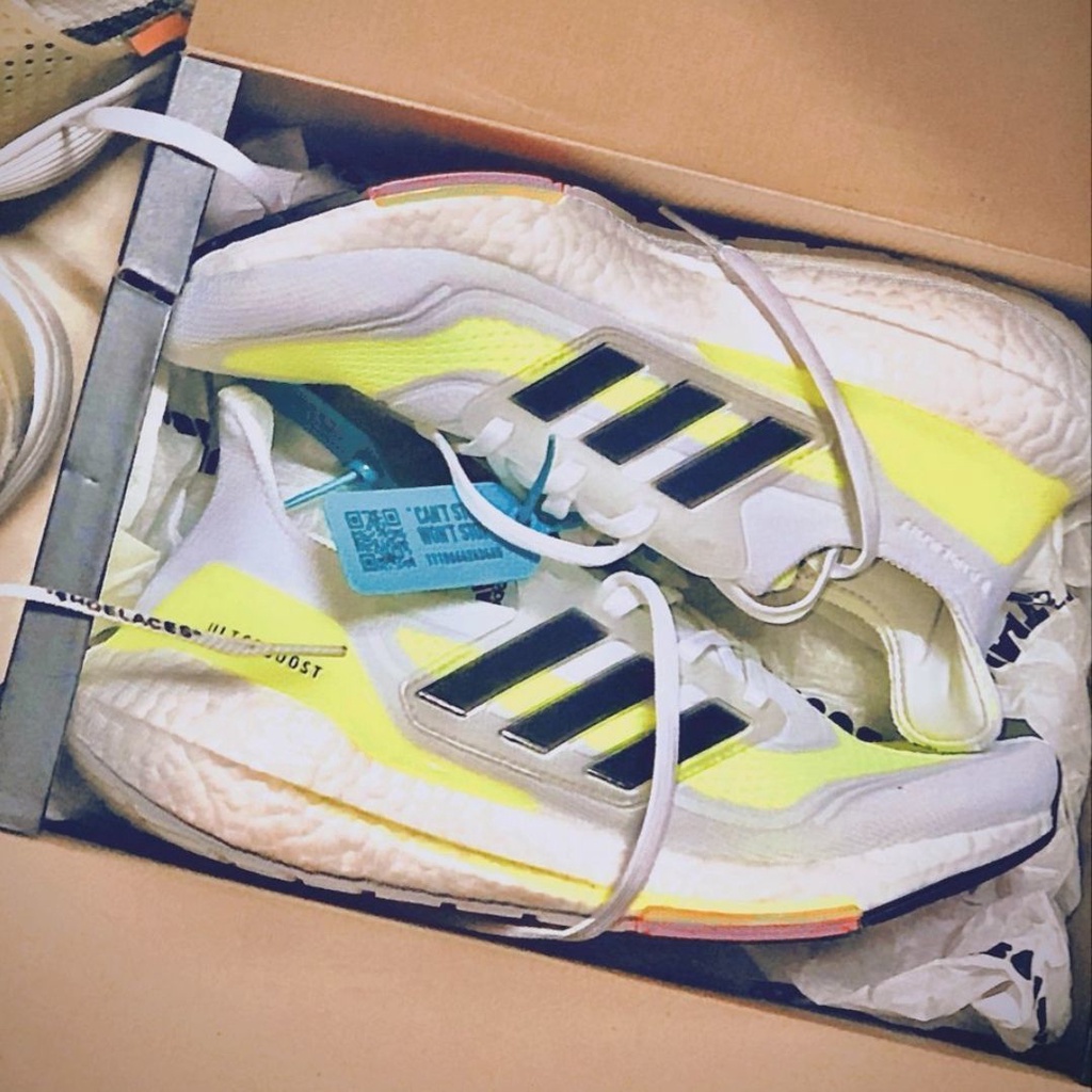 Giày Thể Thao Chạy Bộ marathon Siêu Nhẹ ub21