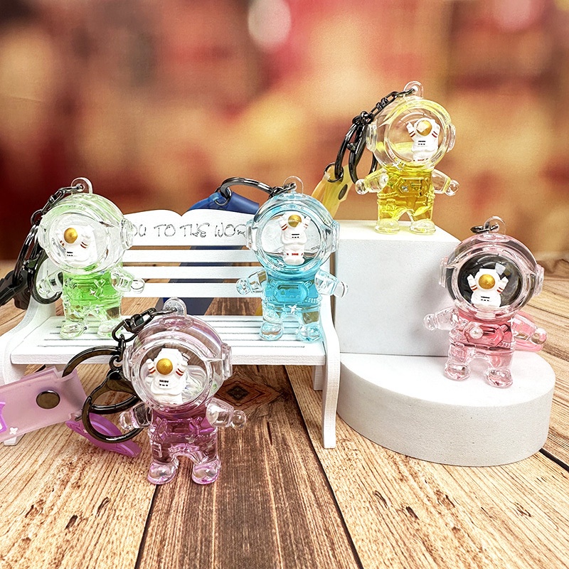 Móc Khóa Hình Phi Hành Gia Phong Cách Tinh Tế Cho Nam Nữ