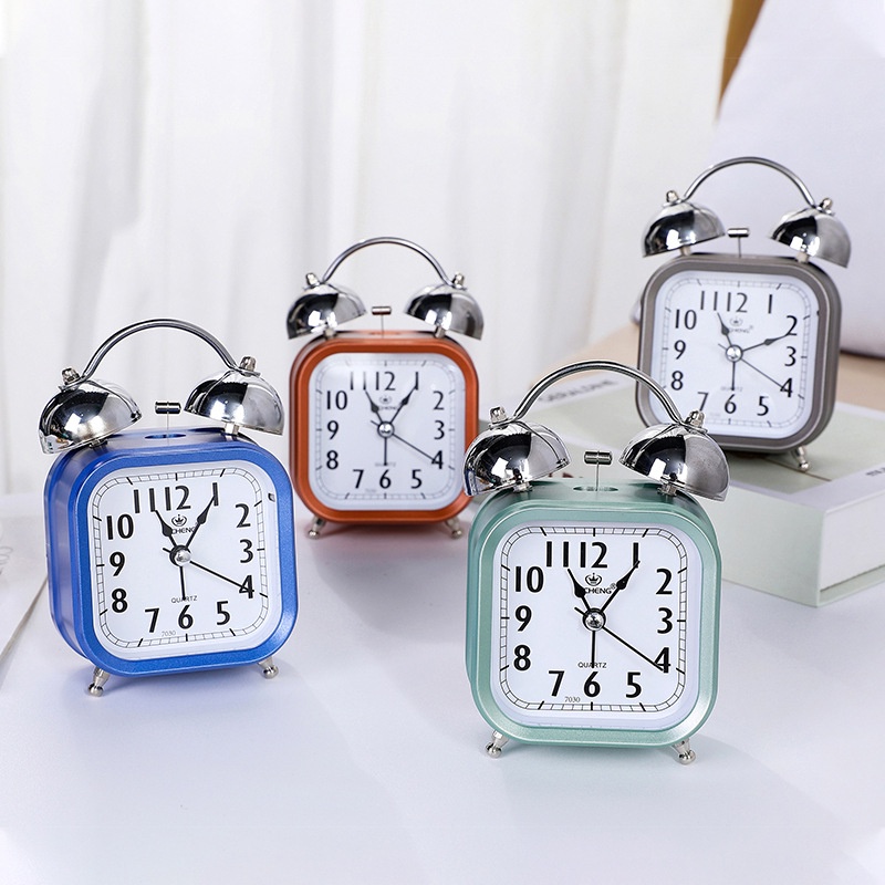 Đồng Hồ Báo Thức Kỹ Thuật Số Dạng Vuông Bằng Kim Loại Đơn Giản Sáng Tạo Với Đèn Ngủ Cho Học Sinh Lười