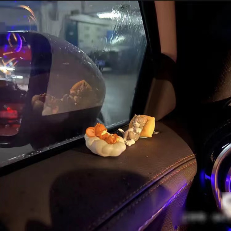 Mô Hình Mèo Tom Và Chuột Jerry Dễ Thương Trang Trí Xe Hơi