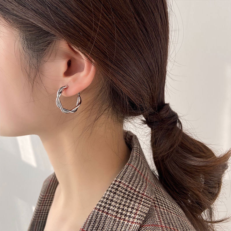 Khuyên tai MAYEBE LAVEND Bông tai chốt bạc 925 dáng tròn màu vàng/ màu bạc phong cách Hàn Quốc thời trang dành cho nữ