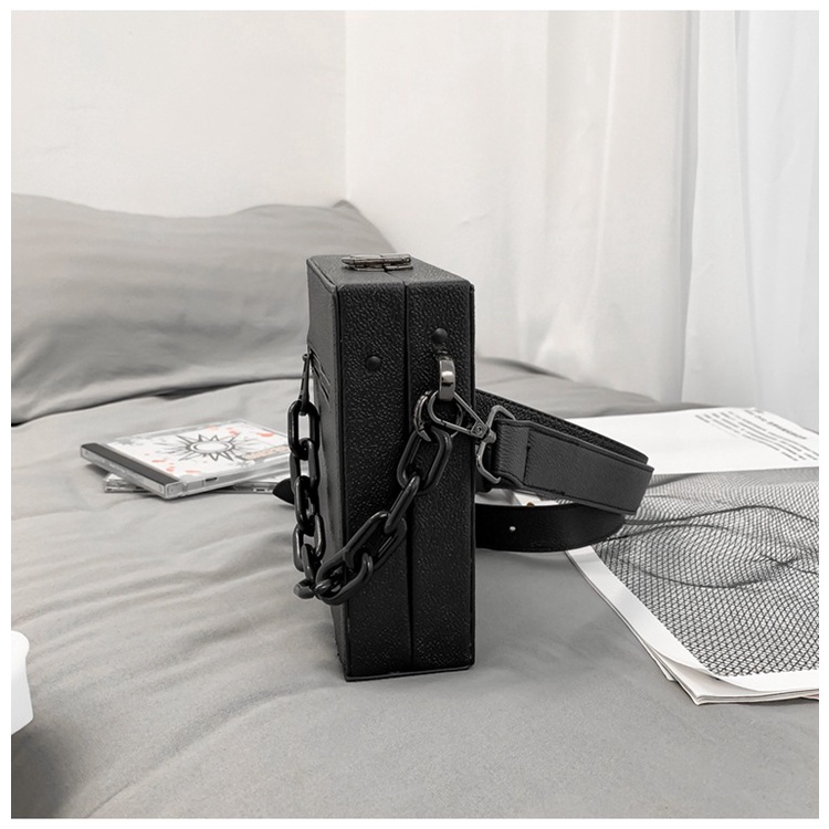 Túi đeo chéo nam nữ cá tính hot trend 2023, túi vuông cao cấp thời trang - TDV05