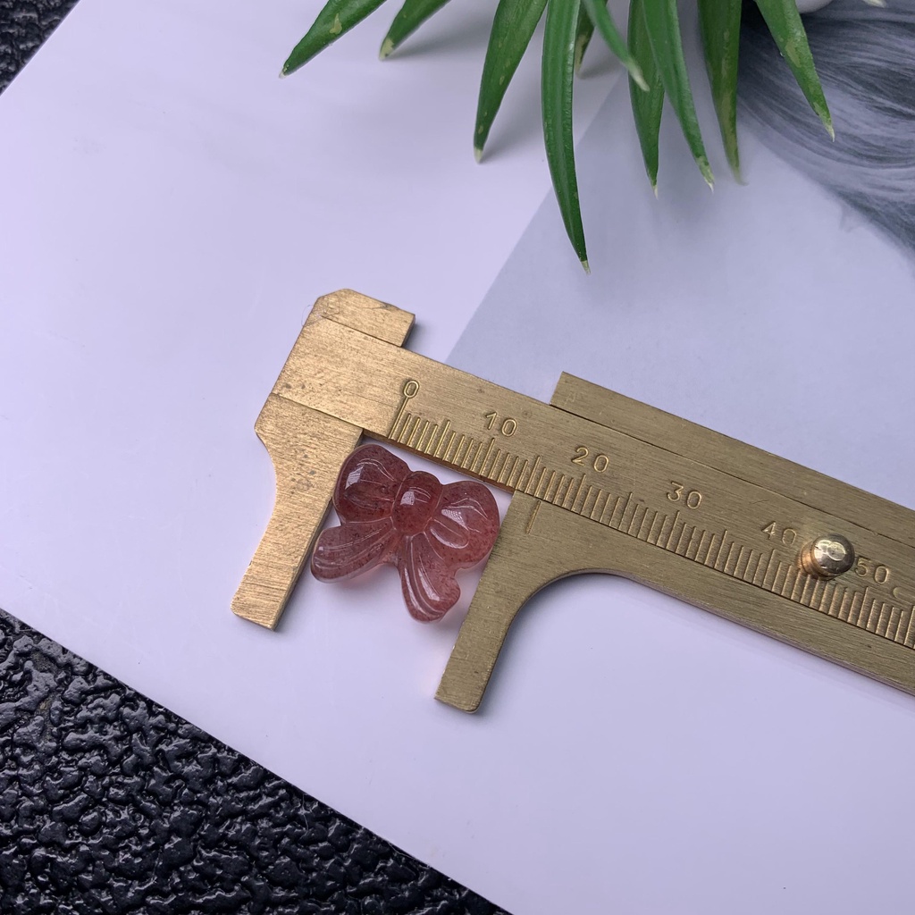 Dây Chuyền Mặt Đá Pha Lê Tự Nhiên Hình Ngôi Sao / Mặt Trăng / Trái Dâu
