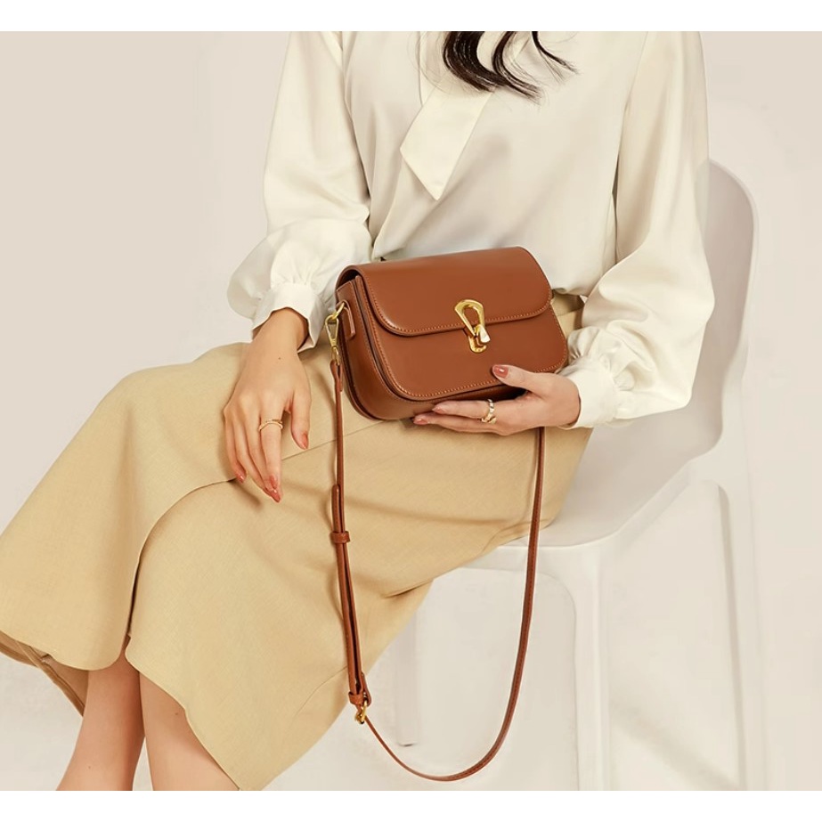 Túi Đeo Chéo Vai Màu Trơn HE288