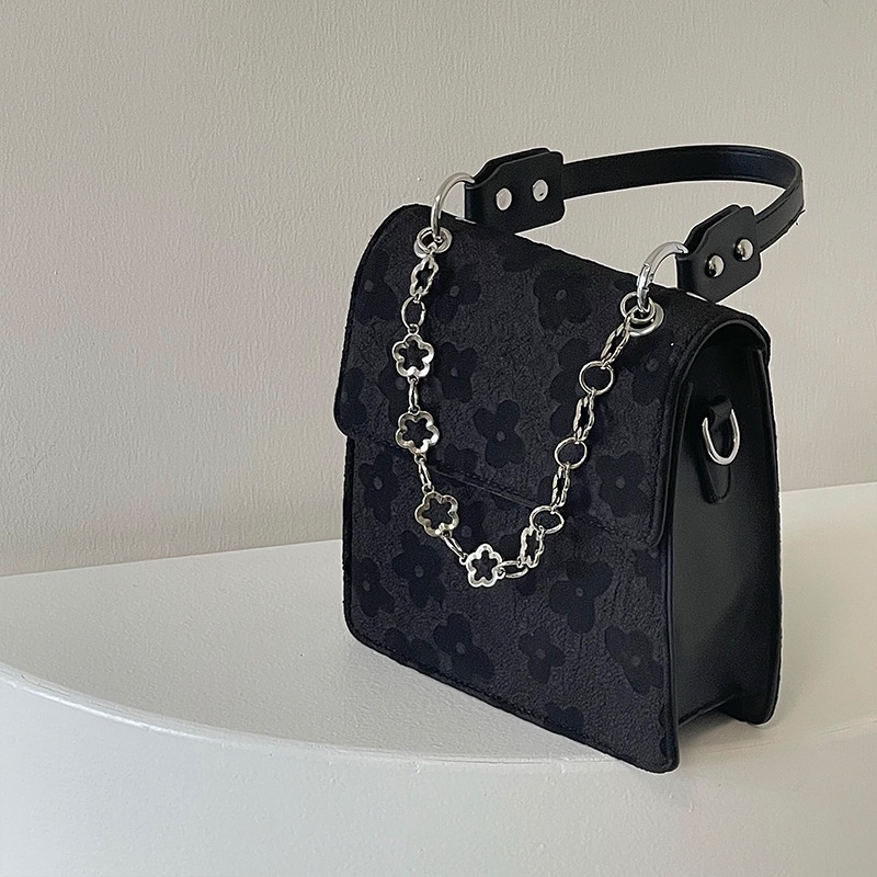 Túi Đeo Chéo Dây Xích Thời Trang Cao Cấp Dễ Phối Đồ Cho Nữ