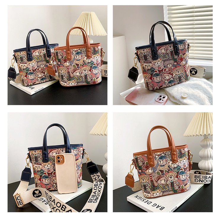 Túi Đeo Chéo Vai Họa Tiết Gấu Dễ Thương Cho Nữ