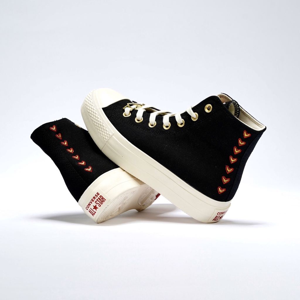 Giày Thể Thao Converse 2023 Vải canvas Đế Dày Thêu Hình Trái Tim Phối Khóa Kim Loại B105