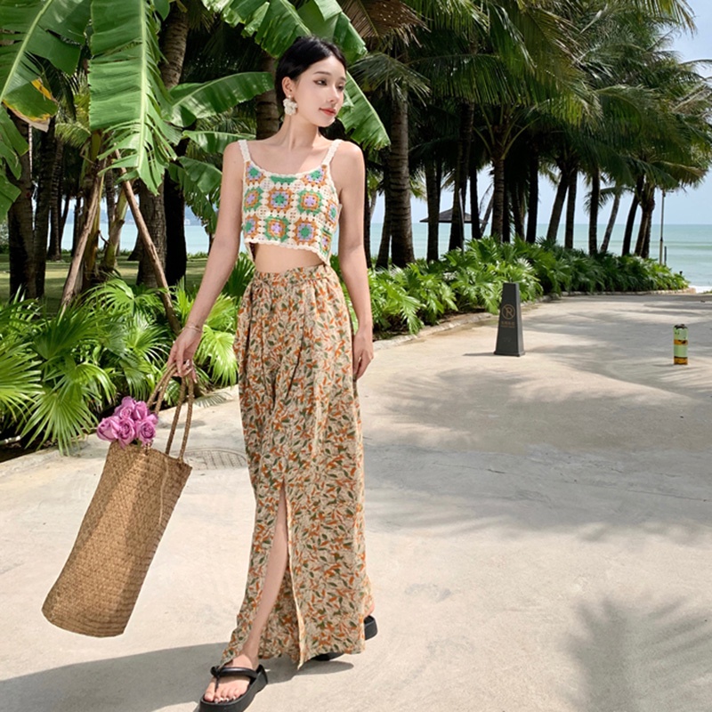 Áo Dệt Kim Sát Nách Hoạ Tiết Thêu Cho Phái Nữ