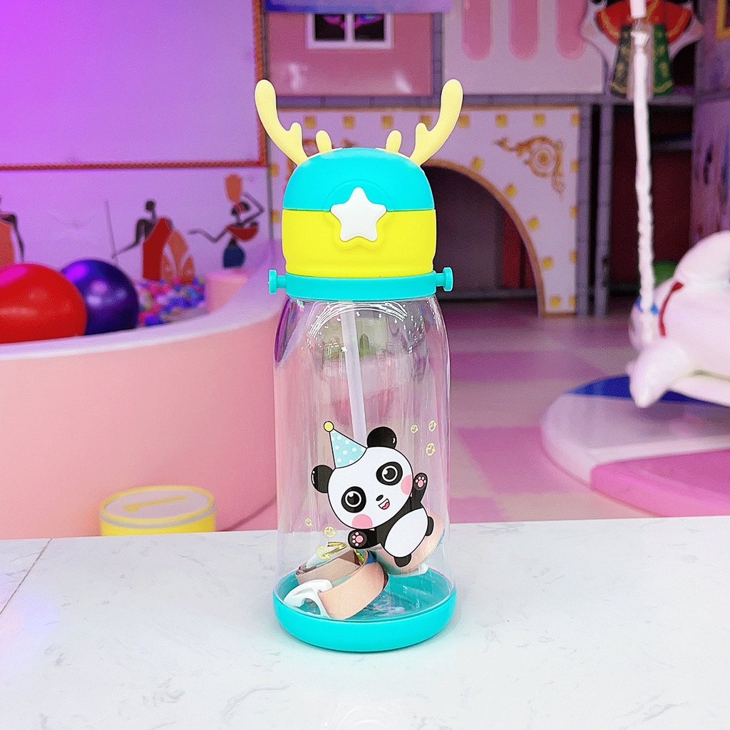 Bình nước sừng hươu nhựa PP có ống hút, dây đeo hoạt hình dễ thương dung tích 600ml