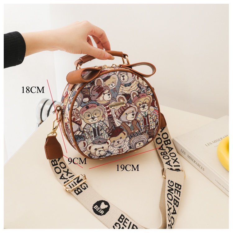 Túi Đeo Chéo Hình Tròn Cỡ Lớn Họa Tiết Gấu Katy Bear Thời Trang Chất Lượng Cao Dễ Phối Đồ Cho Nữ