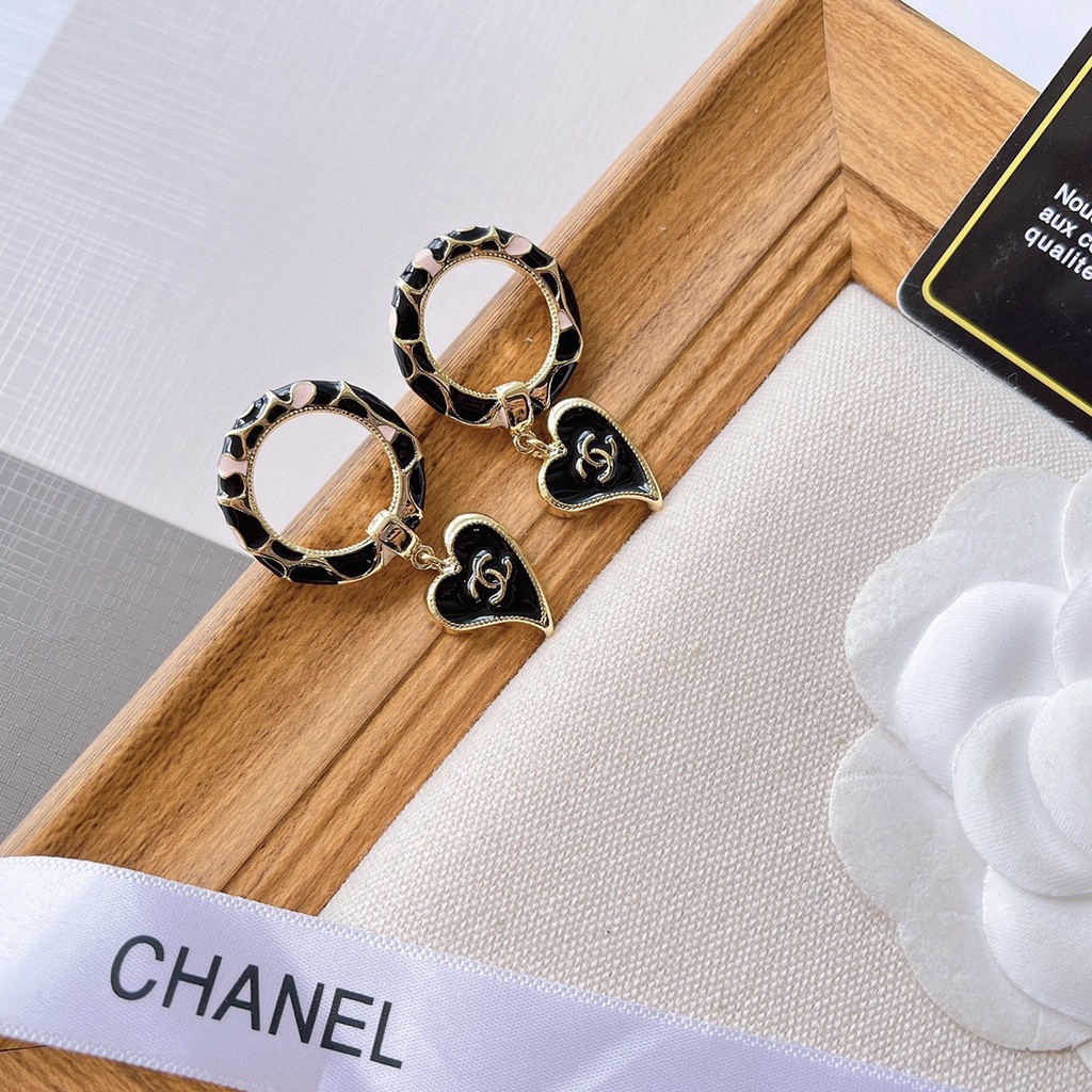Bông Tai Bằng Thép Titan Hình Chữ Thời Trang Cho Nữ