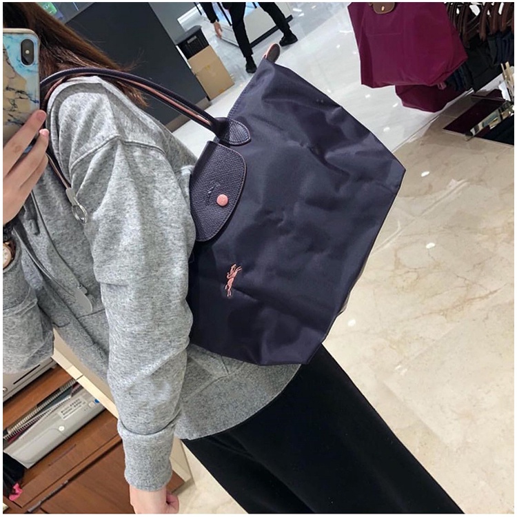 LongchampTúi Xách Mua Sắm Tay Cầm Dài Có Thể Gập Lại Kích Thước L * M Chính Hãng neo Le Pliage