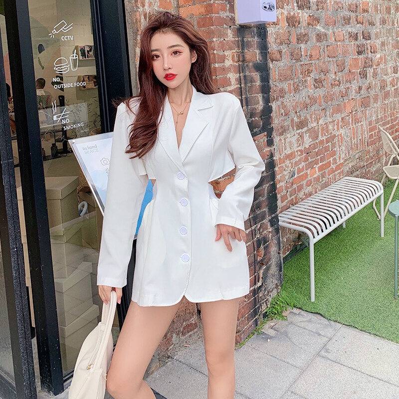 IELGY   Đầm Đen Tay Dài Nhấn Eo Hở Eo Thời Trang Dành Cho Nữ