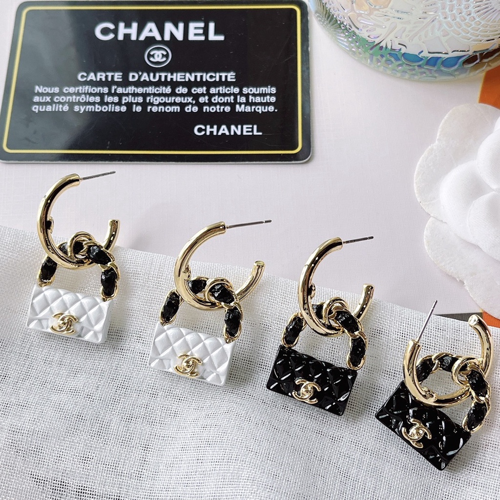 Bông Tai Bằng Thép Titan Hình Chữ Thời Trang Cho Nữ