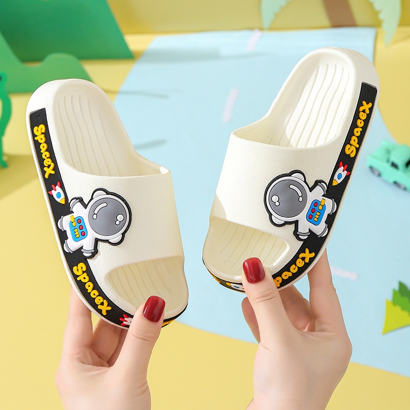 Dép Đi Trong Nhà Chống Trượt Họa Tiết Phi Hành Gia Hoạt Hình Dễ Thương Cho Bé