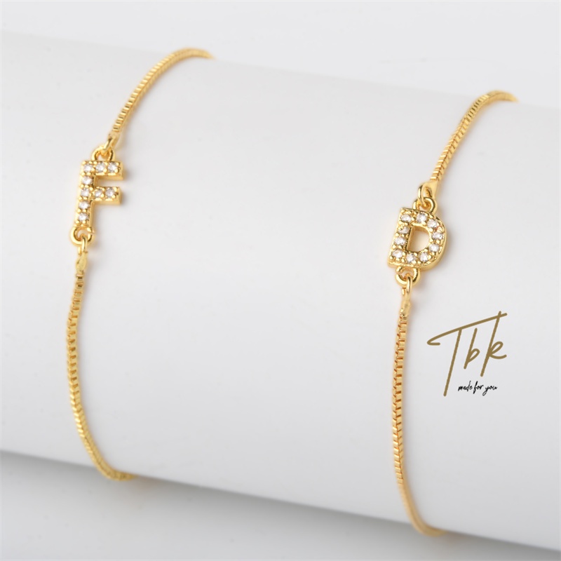 Vòng Tay Mạ Vàng 18k Mặt Hình Chữ Cái Đính Đá Zircon a-z 1167b