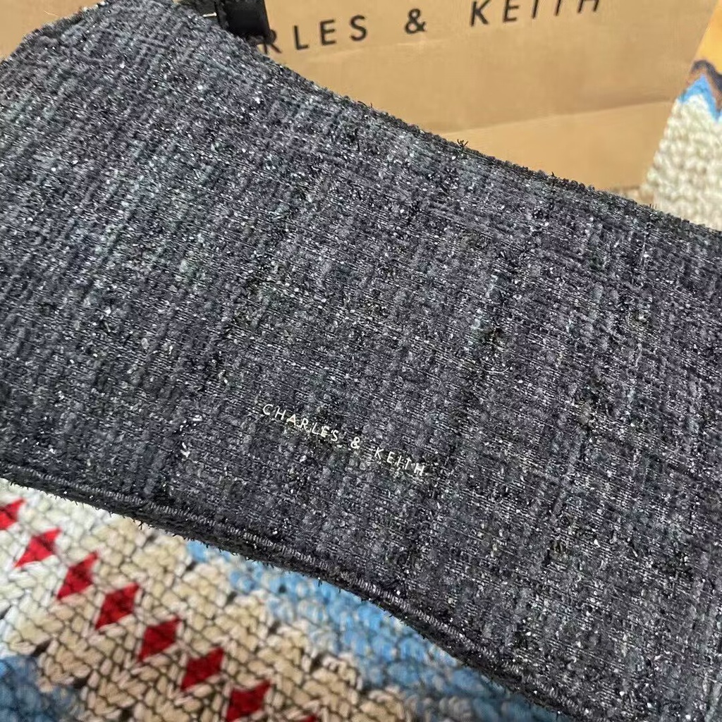 Cnk Túi đeo dưới cánh tay / Đeo Một Cánh Tay / Đeo Một Bên Vai Bằng Vải Tuýt Có Mùi Thơm Đính Ngọc Trai Hình Tai Thỏ Nhỏ