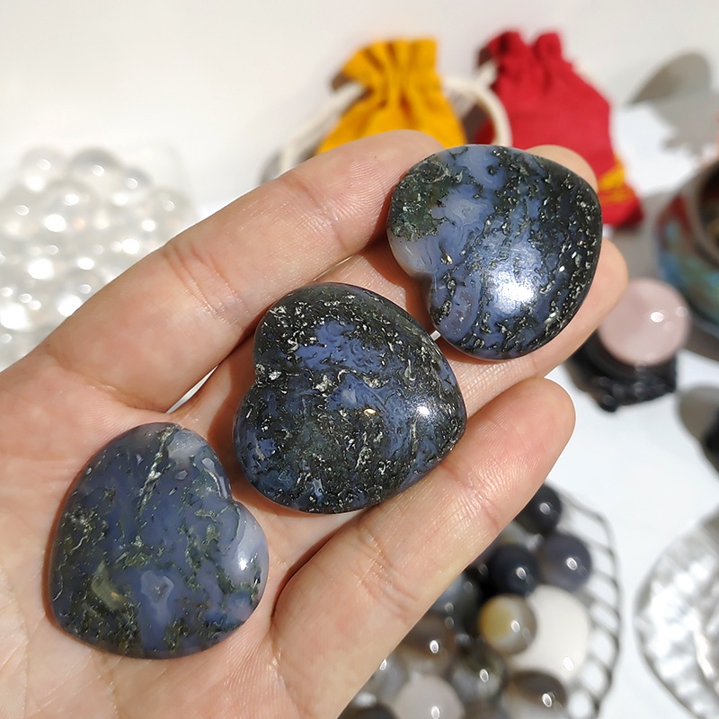 Mặt Dây Chuyền Hình Trái Tim Chạm Khắc Tinh Thể Carnelian Tự Nhiên