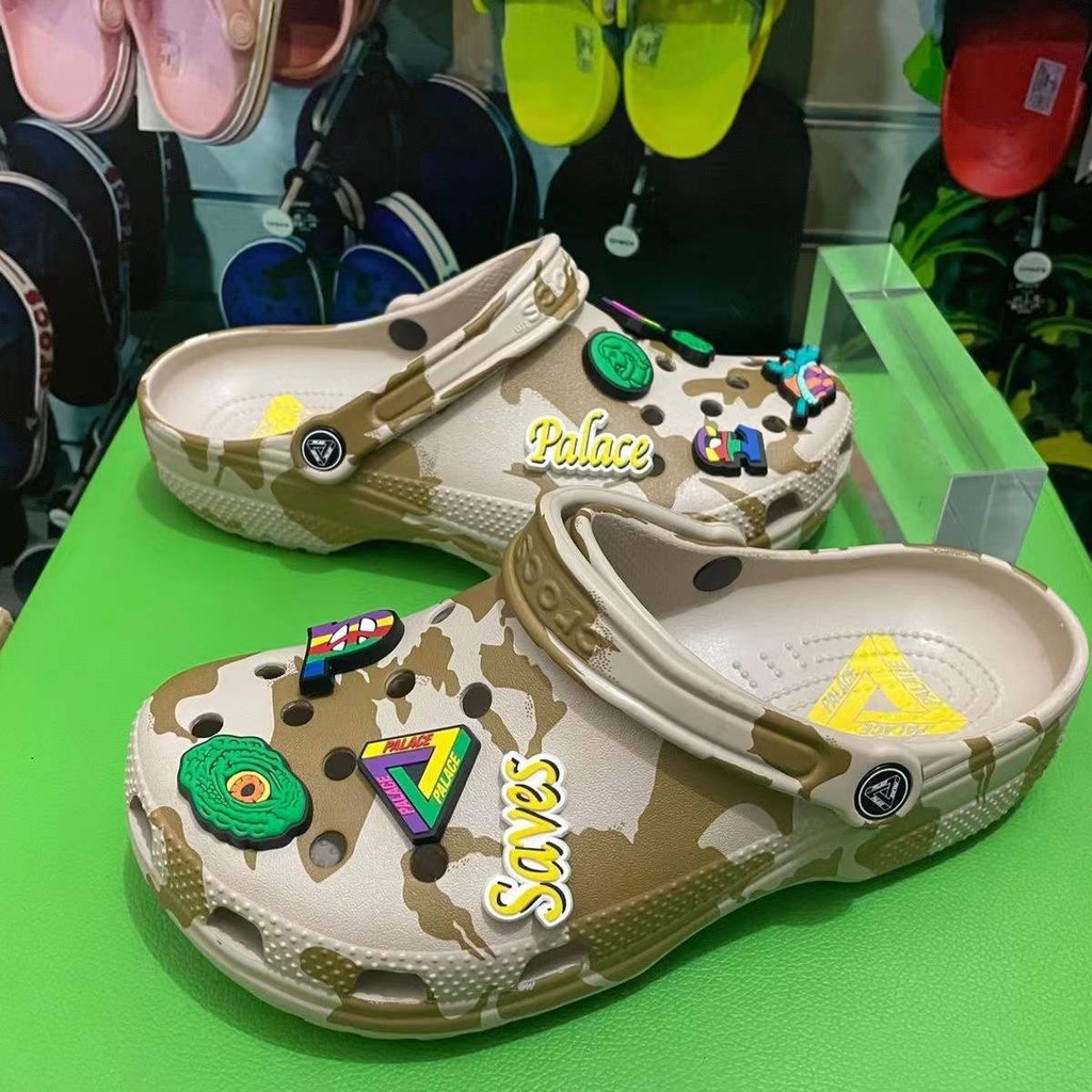 T0QS CROCS hole shoes co-branded X Palace Word Couple Male slippers