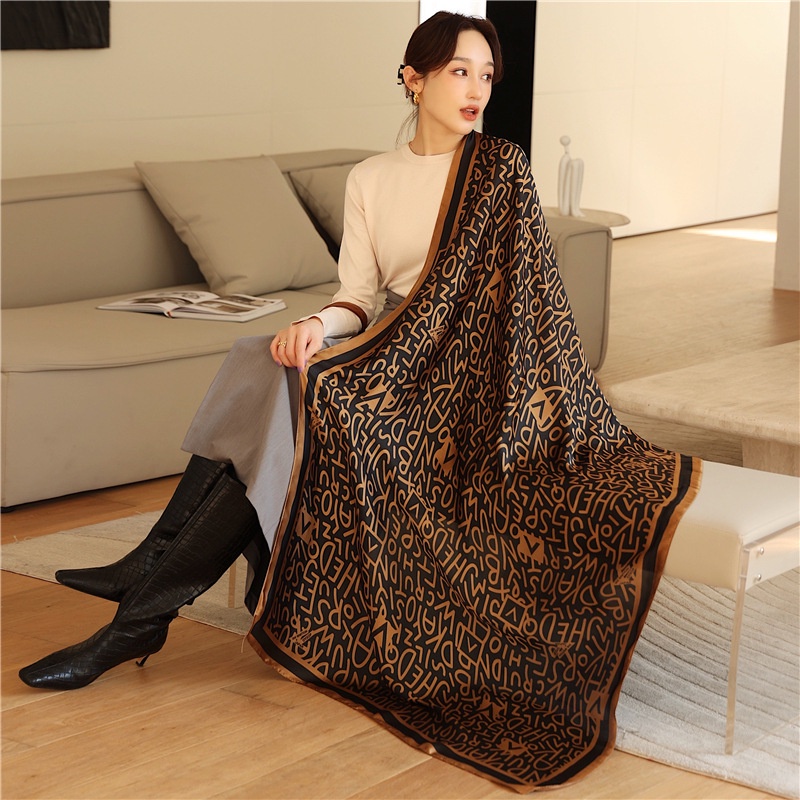 Khăn Choàng Lụa In Chữ Đơn Giản Phong Cách Phương Tây Thời Trang Xuân Hè Mới