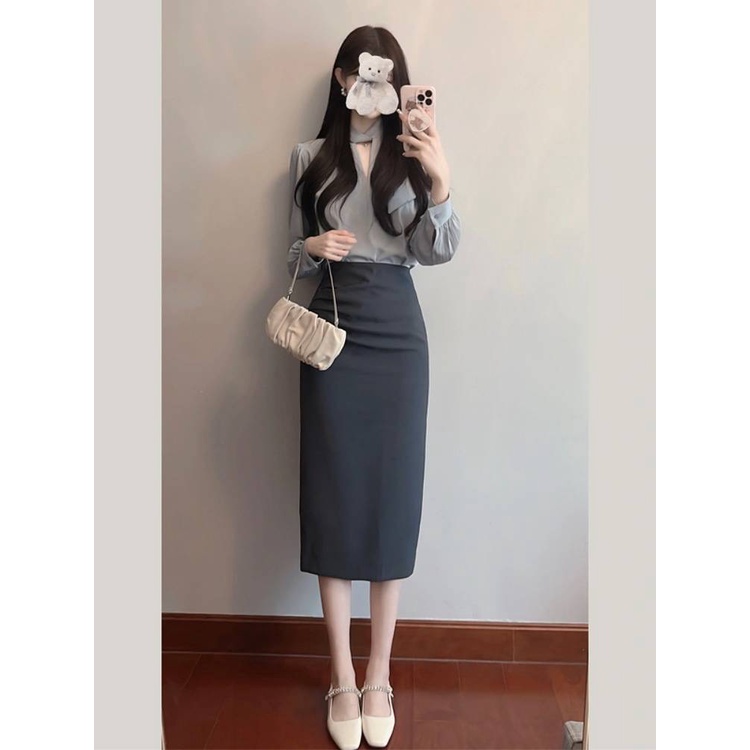 Bộ Áo Sweater Phối Chân Váy Lưng Cao Kiểu Pháp Thời Trang Xuân Hè 2023