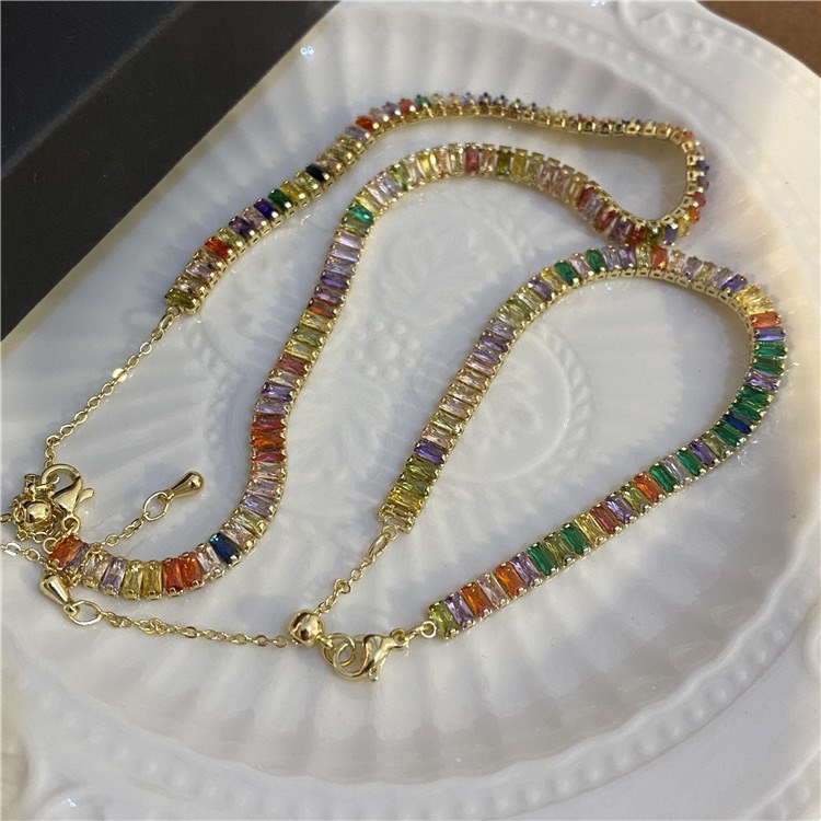 Vòng cổ Mặt Chữ Nhật Đính Đá Zircon Nhiều Màu Sắc Cổ Điển Có Thể Điều Chỉnh Cho Nam Và Nữ Vòng Tay Dây Xích Ngắn zircon Màu Cá Tính Phong Cách Âu Mỹ Có Thể Kéo Để Điều Chỉnh Gió Lạnh Thời Trang