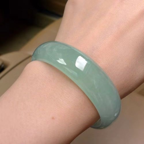 Vòng Tay Ngọc Bích Tự Nhiên Nhiều Màu Sắc Cho Nữ