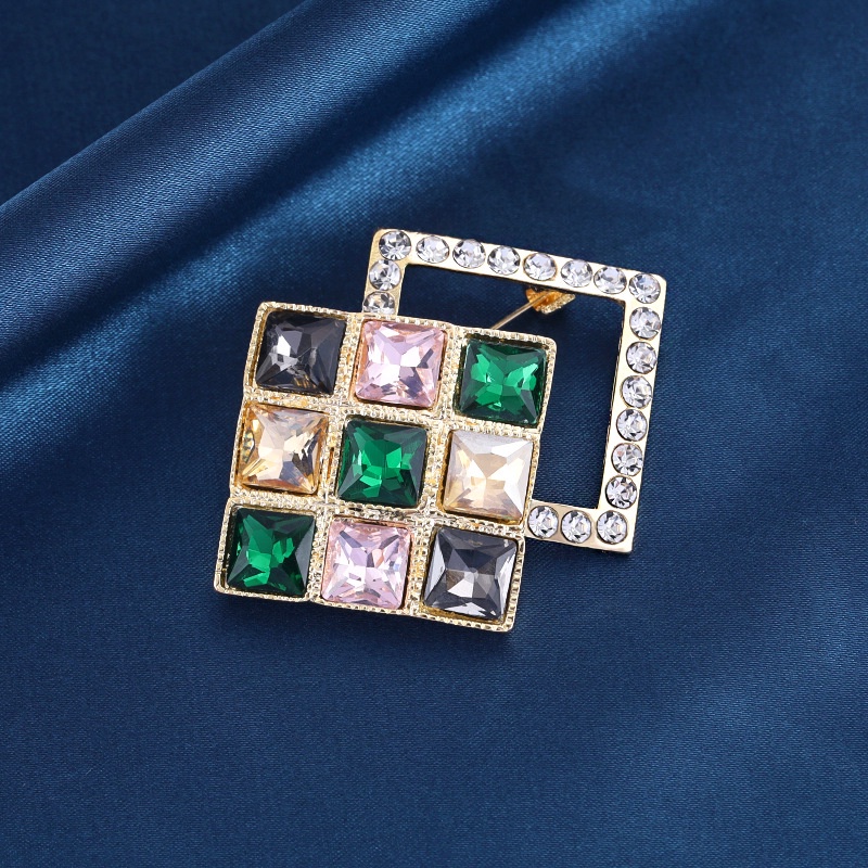 Ghim Cài Áo Hình Vuông Rỗng Phong Cách Luowei Cao Cấp