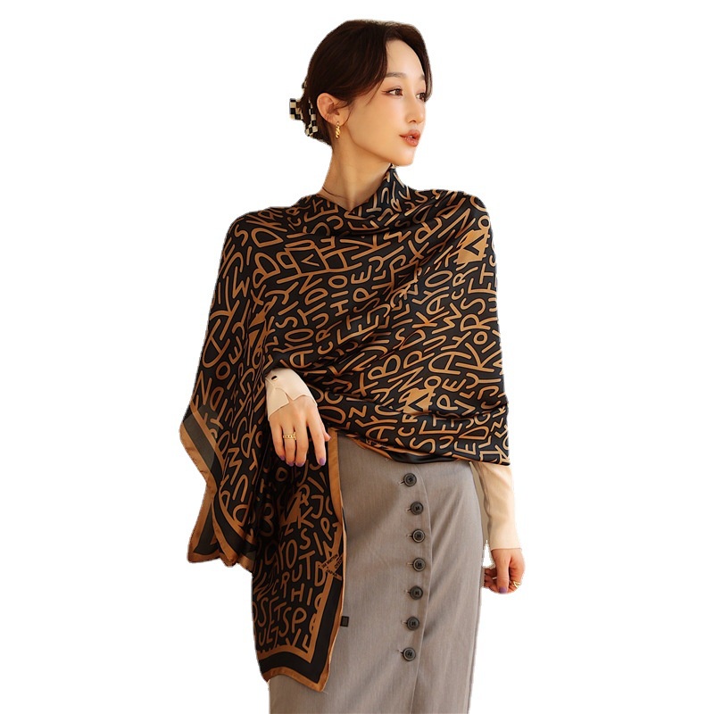 Khăn Choàng Lụa In Chữ Đơn Giản Phong Cách Phương Tây Thời Trang Xuân Hè Mới