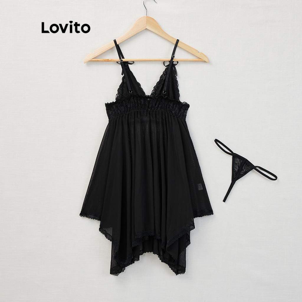 Đầm ngủ kiểu Lovito lai không đối xứng phối ren tương phản nơ ren sexy L162221 (Màu đen)
