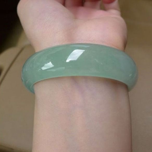 Vòng Tay Ngọc Bích Tự Nhiên Nhiều Màu Sắc Cho Nữ