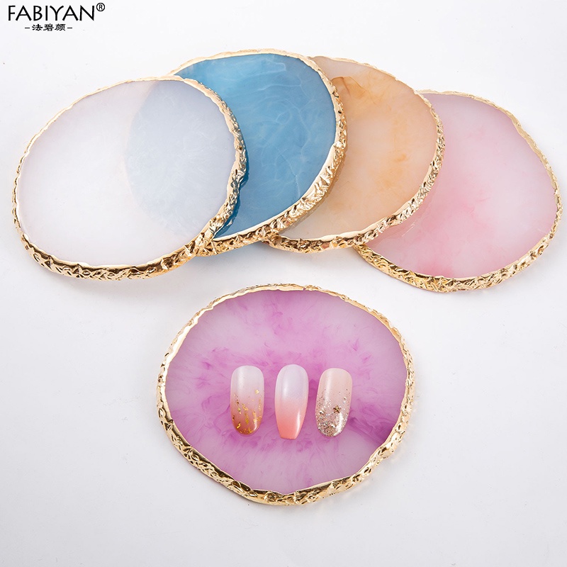 Khay Nhựa Nhiều Màu Sắc Dùng Trưng Bày Móng Tay Giả Tiện Lợi