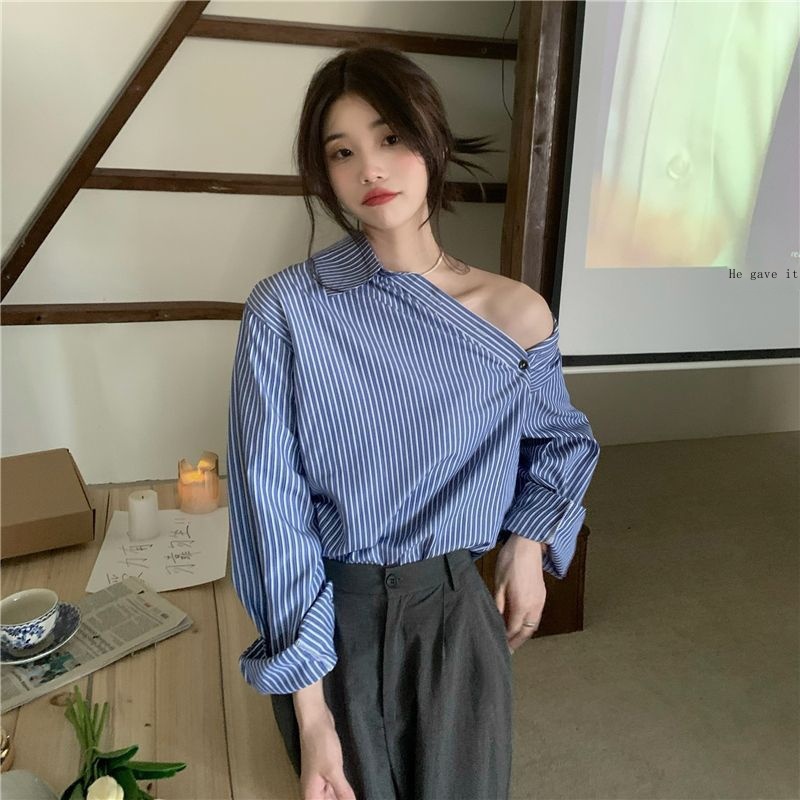 Áo Sơ Mi Trễ Vai Phối Nút Phong Cách Hàn Quốc Thời Trang Xuân Thu Cho Nữ